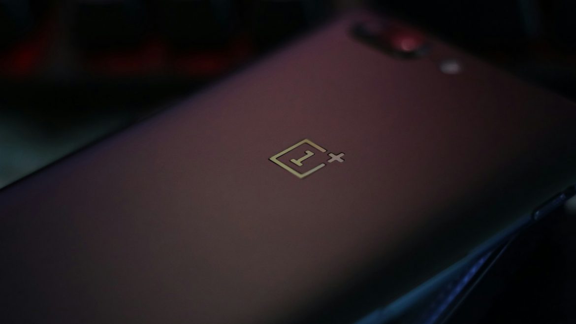 OnePlus 15 5G: Lançamento, Preço e o Novo OxygenOS 16